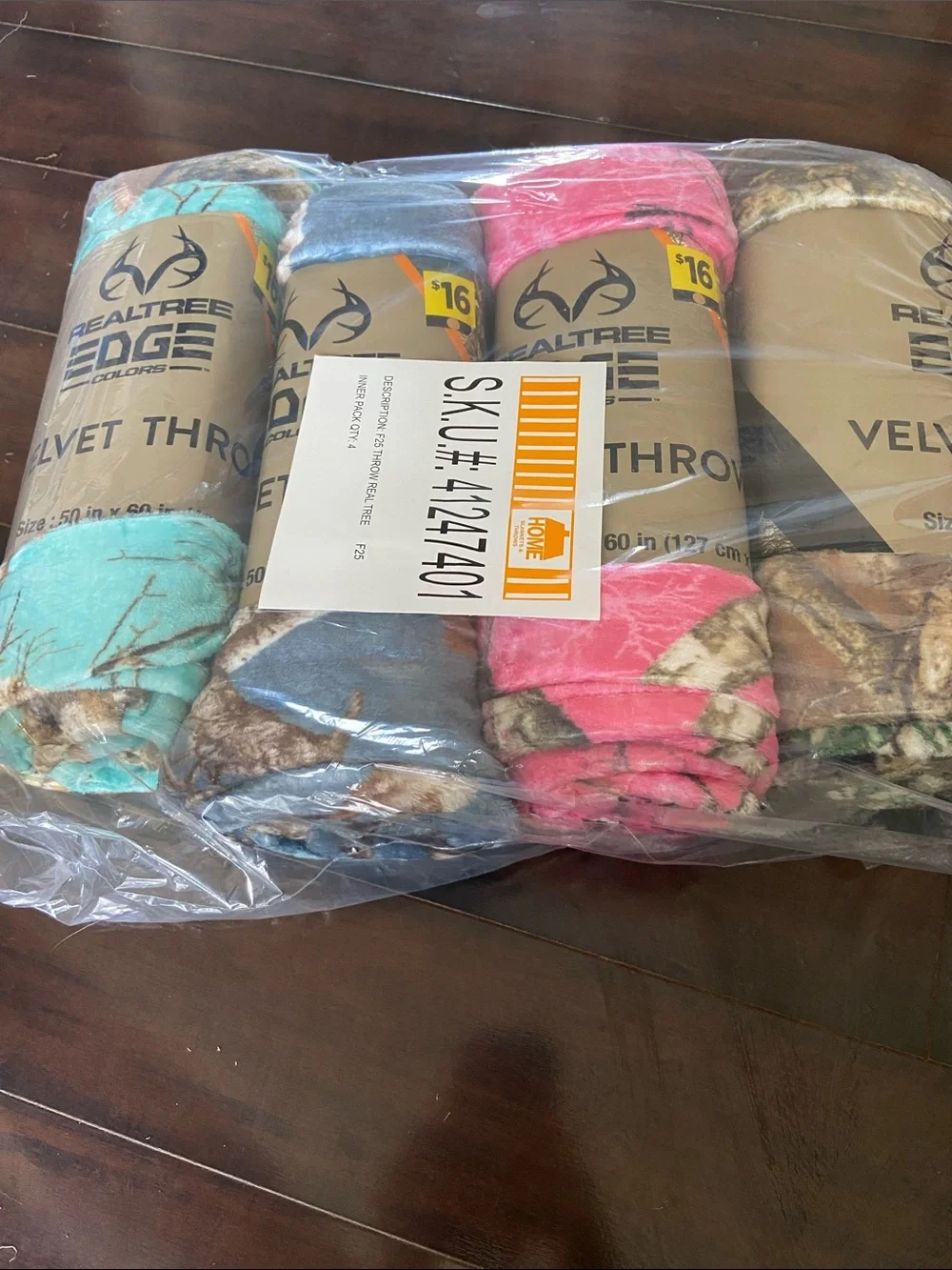 Realtree Edge Brown Camo Velvet Throw Blanket